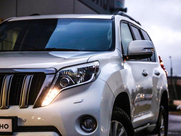 Toyota Land Cruiser Prado 150 Series Рестайлинг 1 с пробегом 2015 года, цена 3 249 000 рублей, 218689 км, внедорожник, Автокод Объявления