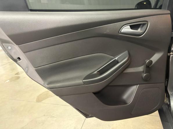 Ford Focus III Рестайлинг с пробегом 2015 года, цена 947 000 рублей, 185000 км, хэтчбек, Автокод Объявления