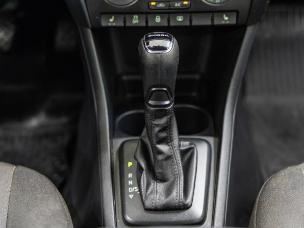 Skoda Rapid I Рестайлинг с пробегом 2019 года, цена 1 213 000 рублей, 97636 км, лифтбек, Автокод Объявления