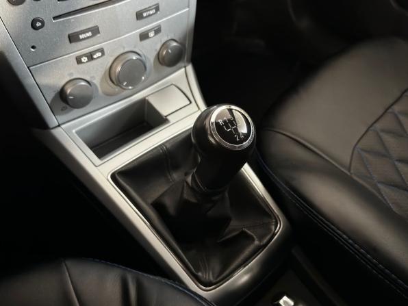 Opel Astra H Рестайлинг с пробегом 2010 года, цена 459 900 рублей, 298708 км, седан, Автокод Объявления