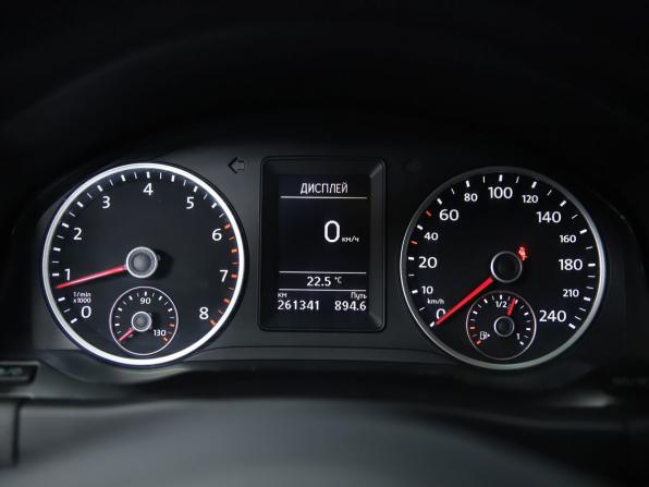 Volkswagen Tiguan I Рестайлинг с пробегом 2013 года, цена 1 000 000 рублей, 261341 км, внедорожник, Автокод Объявления