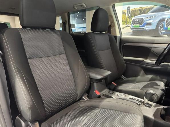 Mitsubishi Outlander III Рестайлинг 2 с пробегом 2016 года, цена 1 845 000 рублей, 128086 км, внедорожник, Автокод Объявления