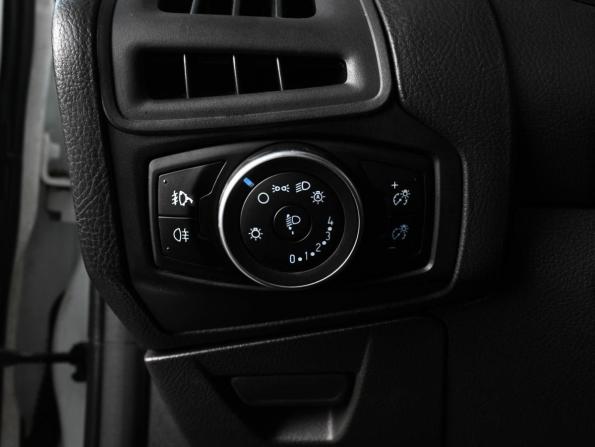 Ford Focus III Рестайлинг с пробегом 2015 года, цена 969 000 рублей, 146365 км, седан, Автокод Объявления