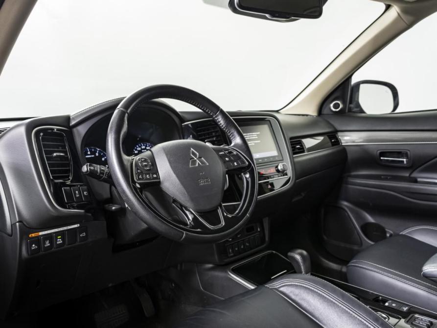 Mitsubishi Outlander III Рестайлинг 3 Москва  - изображение 9