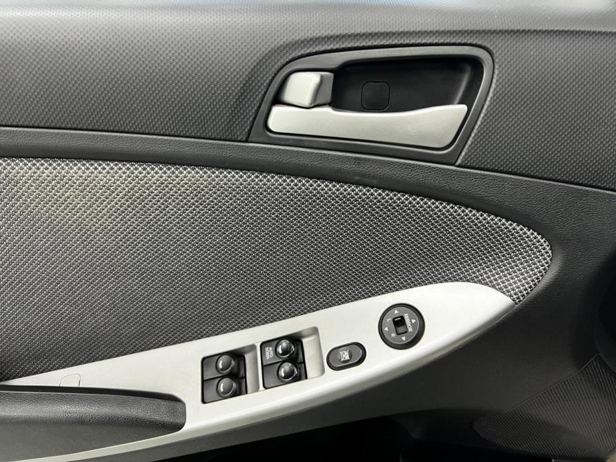 Hyundai Solaris I Казань  - изображение 9