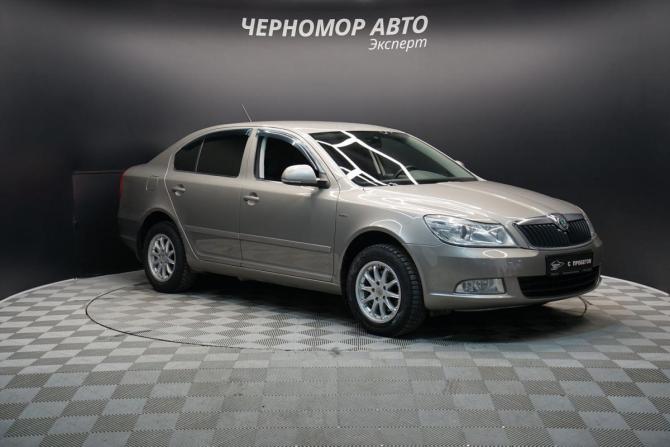 Skoda Octavia II (A5) Рестайлинг с пробегом 2013 года, цена 1 080 000 рублей, 239845 км, лифтбек, Автокод Объявления