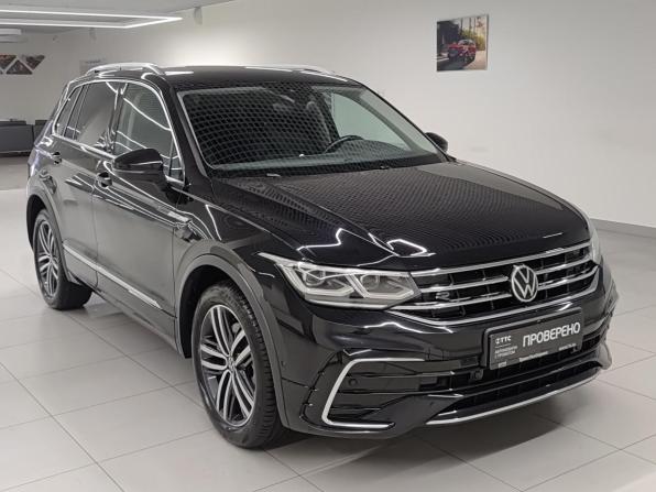 Volkswagen Tiguan II Рестайлинг с пробегом 2021 года, цена 4 243 000 рублей, 67635 км, внедорожник, Автокод Объявления