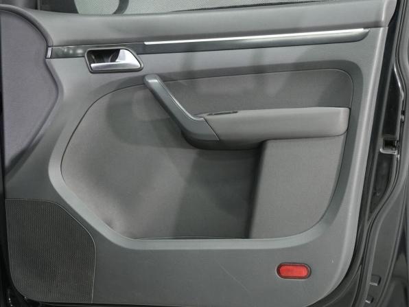 Volkswagen Touran I Рестайлинг 2 с пробегом 2012 года, цена 880 000 рублей, 210000 км, компактвэн, Автокод Объявления