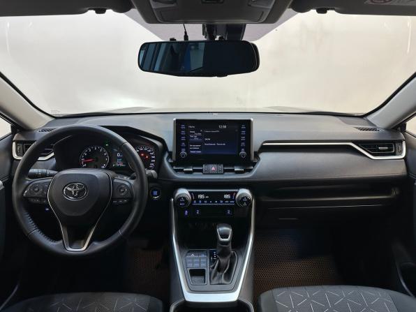 Toyota RAV4 V (XA50) с пробегом 2021 года, цена 3 690 000 рублей, 45360 км, внедорожник, Автокод Объявления