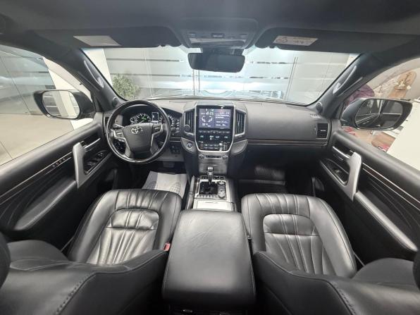 Toyota Land Cruiser 200 Series Рестайлинг 2 с пробегом 2019 года, цена 8 500 000 рублей, 86241 км, внедорожник, Автокод Объявления