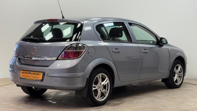 Opel Astra H Рестайлинг с пробегом 2011 года, цена 475 000 рублей, 238613 км, седан, Автокод Объявления