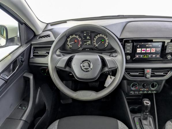 Skoda Rapid II с пробегом 2021 года, цена 1 399 000 рублей, 143273 км, лифтбек, Автокод Объявления