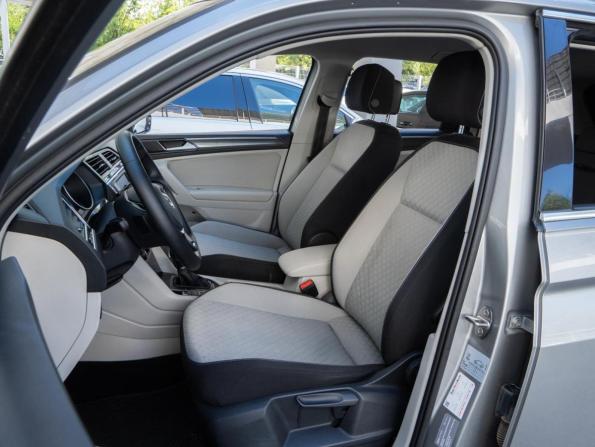Volkswagen Tiguan II с пробегом 2017 года, цена 1 999 000 рублей, 230935 км, внедорожник, Автокод Объявления