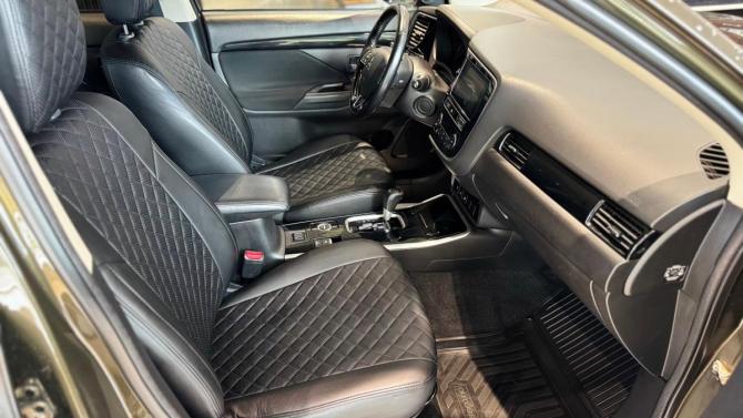 Mitsubishi Outlander III Рестайлинг 3 с пробегом 2018 года, цена 2 039 000 рублей, 148892 км, внедорожник, Автокод Объявления