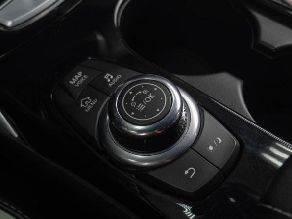 Infiniti Q30 с пробегом 2017 года, цена 3 099 000 рублей, 53845 км, хэтчбек, Автокод Объявления