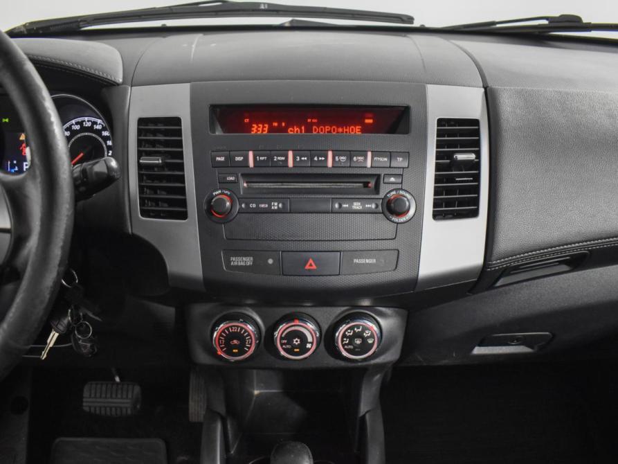 Mitsubishi Outlander II Рестайлинг Санкт-Петербург  - изображение 16