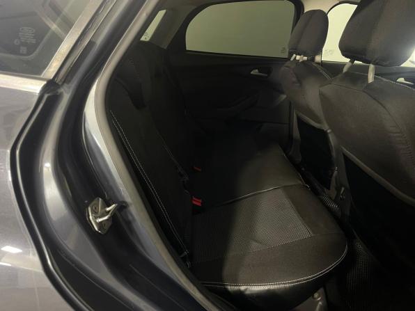 Ford Focus III с пробегом 2012 года, цена 675 000 рублей, 318768 км, хэтчбек, Автокод Объявления