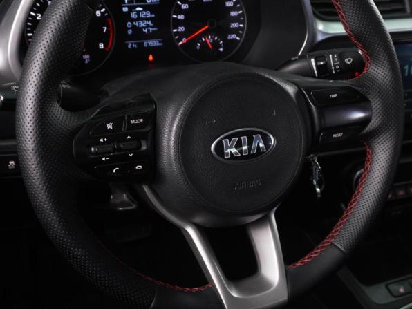 Kia Rio IV Рестайлинг с пробегом 2021 года, цена 1 735 000 рублей, 87933 км, седан, Автокод Объявления