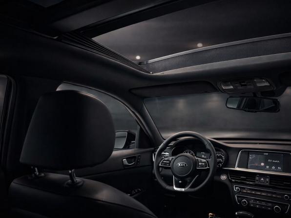 Kia Optima IV Рестайлинг с пробегом 2018 года, цена 2 015 000 рублей, 152000 км, седан, Автокод Объявления