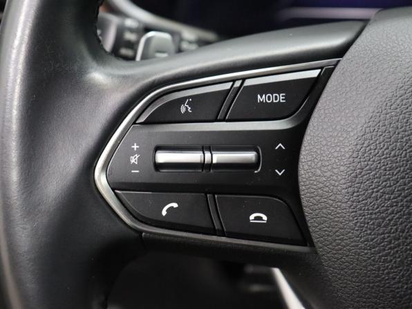 Hyundai Santa Fe IV Рестайлинг с пробегом 2021 года, цена 3 420 000 рублей, 85274 км, внедорожник, Автокод Объявления