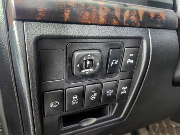 Toyota Land Cruiser 200 Series Рестайлинг 1 с пробегом 2012 года, цена 3 950 000 рублей, 194826 км, внедорожник, Автокод Объявления