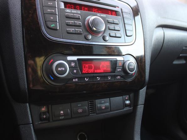 Ford Focus II с пробегом 2007 года, цена 299 000 рублей, 242071 км, седан, Автокод Объявления