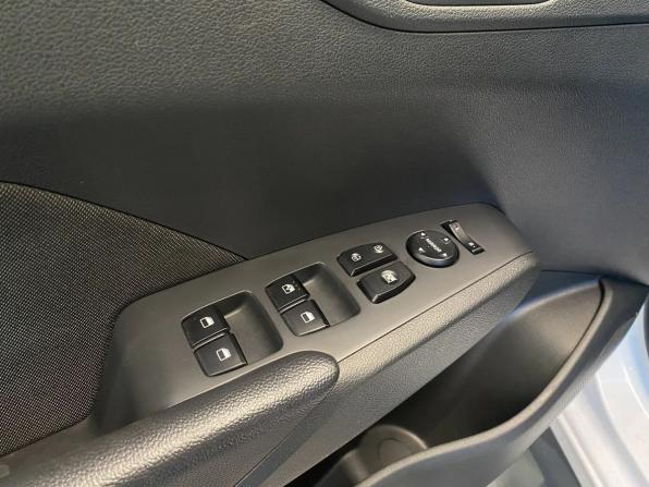 Hyundai Solaris II Рестайлинг с пробегом 2022 года, цена 1 549 000 рублей, 68300 км, седан, Автокод Объявления