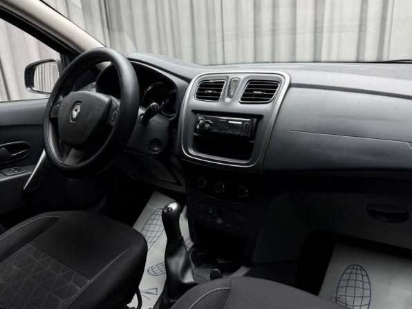 Renault Sandero II с пробегом 2016 года, цена 799 000 рублей, 176977 км, хэтчбек, Автокод Объявления