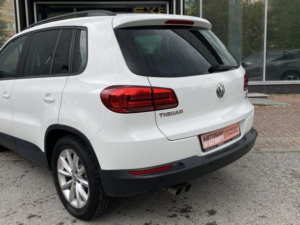 Volkswagen Tiguan I Рестайлинг с пробегом 2015 года, цена 1 329 000 рублей, 137621 км, внедорожник, Автокод Объявления