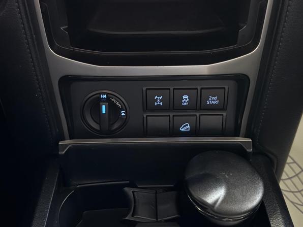 Toyota Land Cruiser Prado 150 Series Рестайлинг 3 с пробегом 2021 года, цена 6 300 000 рублей, 69619 км, внедорожник, Автокод Объявления