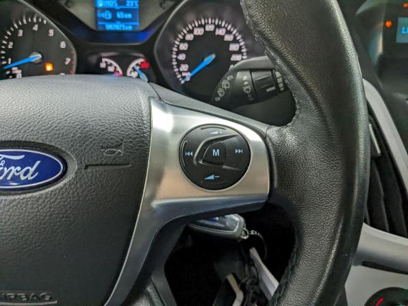 Ford Focus III с пробегом 2013 года, цена 990 000 рублей, 82013 км, универсал, Автокод Объявления