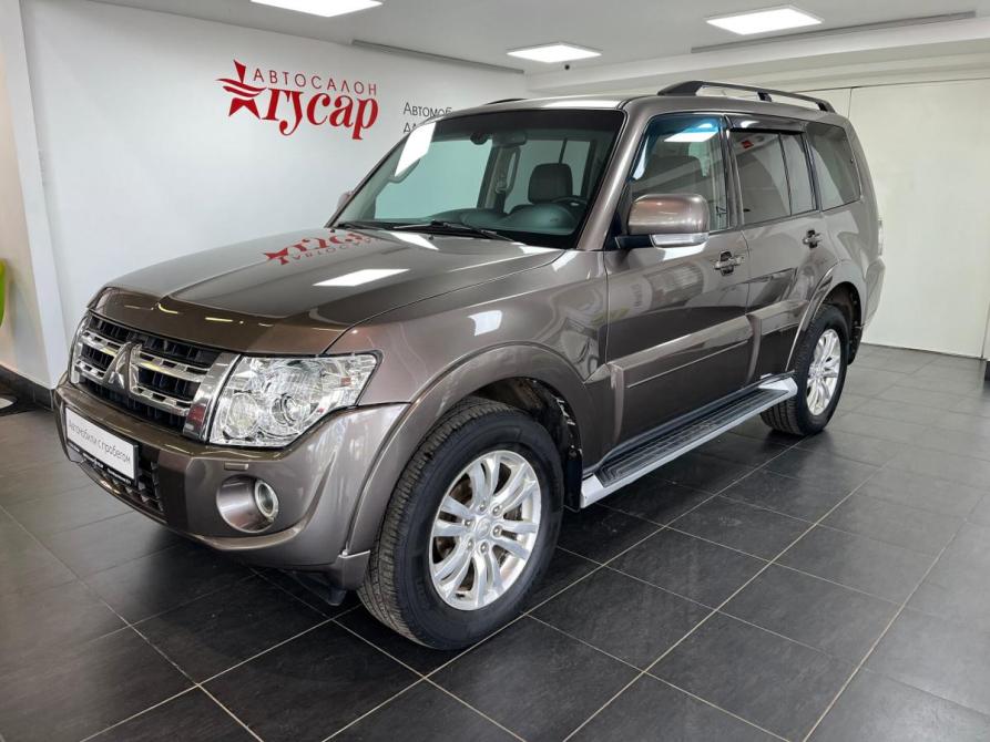 Mitsubishi Pajero IV Рестайлинг 1 Киров  - изображение 1
