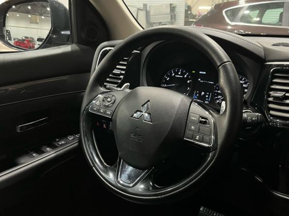 Mitsubishi Outlander III Рестайлинг 3 с пробегом 2019 года, цена 2 880 000 рублей, 107290 км, внедорожник, Автокод Объявления