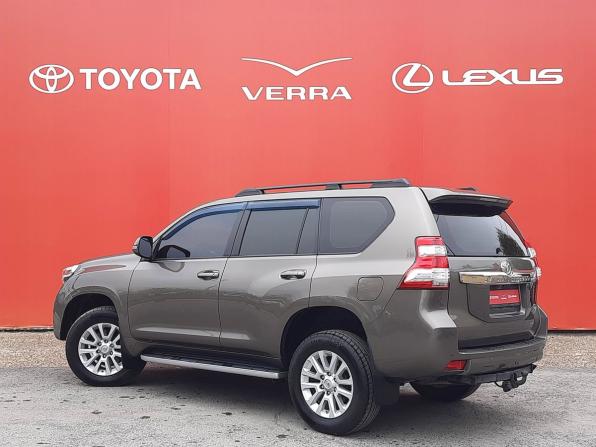 Toyota Land Cruiser Prado 150 Series Рестайлинг 1 с пробегом 2014 года, цена 3 355 000 рублей, 221057 км, внедорожник, Автокод Объявления