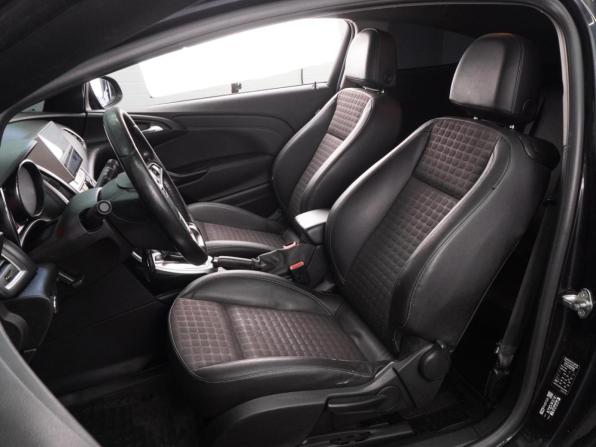 Opel Astra J Рестайлинг с пробегом 2014 года, цена 849 000 рублей, 208443 км, хэтчбек, Автокод Объявления