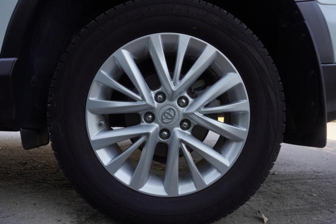 Toyota RAV4 IV (XA40) Рестайлинг с пробегом 2018 года, цена 2 692 000 рублей, 68363 км, внедорожник, Автокод Объявления