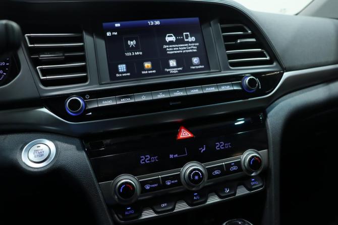 Hyundai Elantra VI (AD) Рестайлинг с пробегом 2019 года, цена 2 049 000 рублей, 63010 км, седан, Автокод Объявления