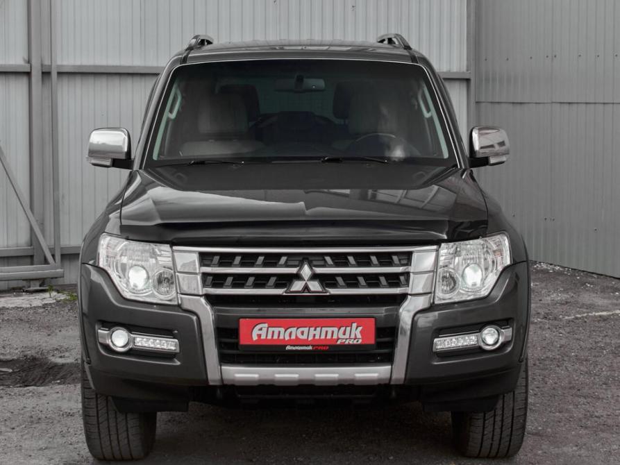 Mitsubishi Pajero IV Рестайлинг 2 Екатеринбург  - изображение 2