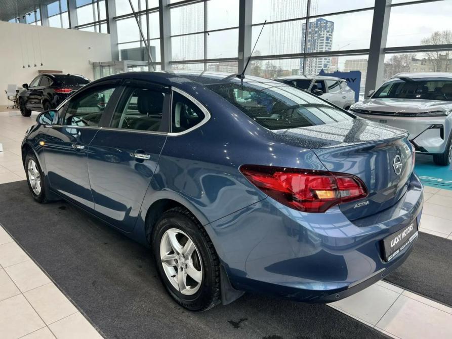 Opel Astra J Рестайлинг Екатеринбург  - изображение 4