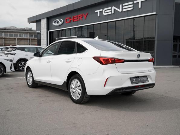 Changan Eado II с пробегом 2023 года, цена 1 850 000 рублей, 5450 км, седан, Автокод Объявления