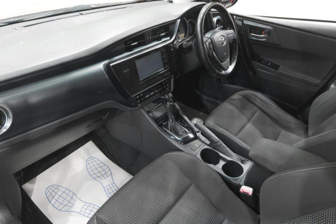Toyota Auris II с пробегом 2015 года, цена 1 289 000 рублей, 99000 км, хэтчбек, Автокод Объявления