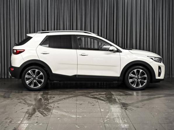 Kia Stonic I с пробегом 2018 года, цена 1 839 000 рублей, 150987 км, внедорожник, Автокод Объявления