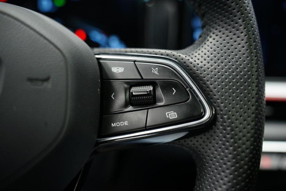 Geely Coolray I Рестайлинг Крым  - изображение 16