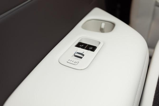 Новый Denza N9 2025 года, цена 9 990 000 рублей, внедорожник, Автокод Объявления