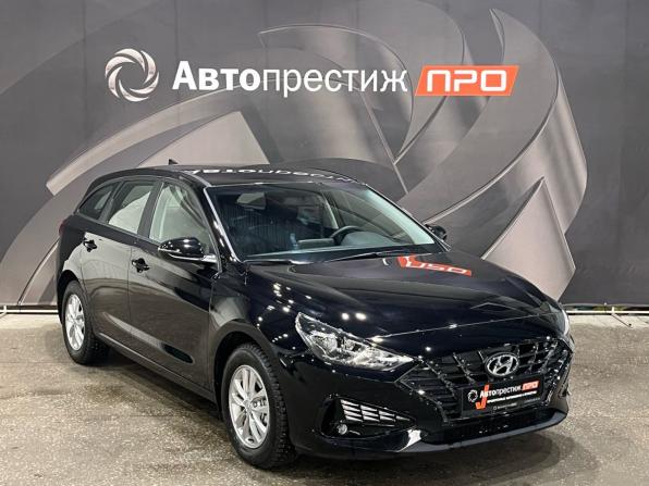 Hyundai i30 III Рестайлинг 2 с пробегом 2023 года, цена 2 330 000 рублей, 924 км, универсал, Автокод Объявления