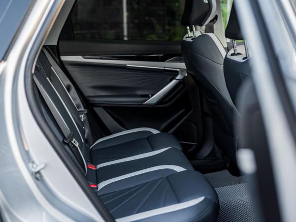 Geely Atlas II с пробегом 2024 года, цена 2 768 000 рублей, 27003 км, внедорожник, Автокод Объявления