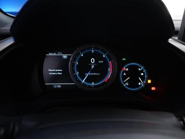 Lexus RX IV Рестайлинг с пробегом 2019 года, цена 4 074 434 рубля, 239709 км, внедорожник, Автокод Объявления