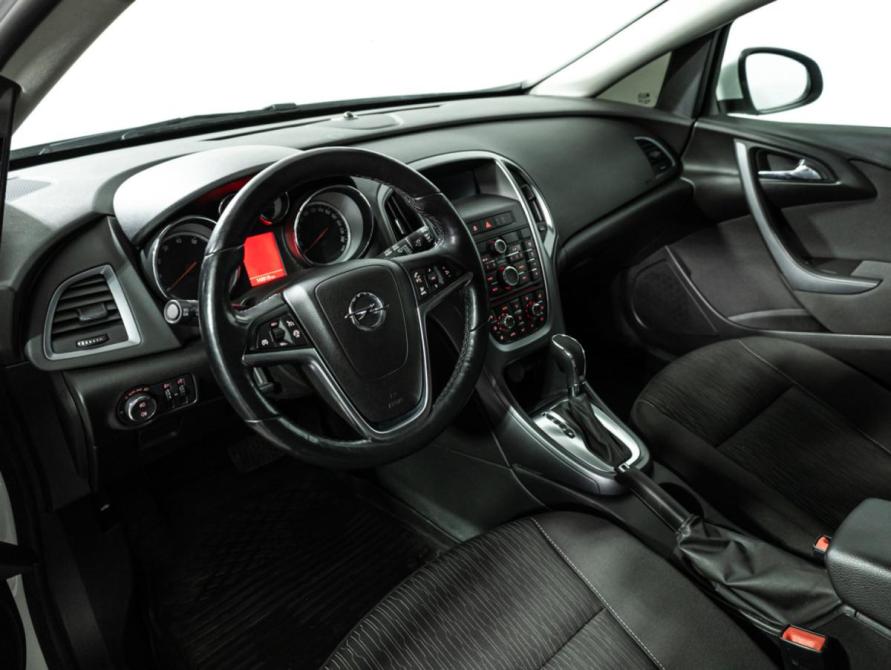 Opel Astra J Рестайлинг Санкт-Петербург  - изображение 12