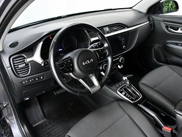 Kia Rio IV Рестайлинг с пробегом 2022 года, цена 1 847 000 рублей, 42475 км, седан, Автокод Объявления