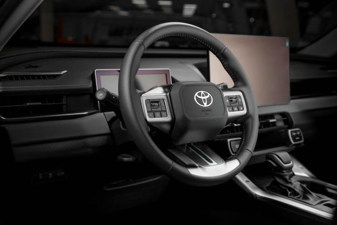 Toyota RAV4 VI (XA60) с пробегом 2026 года, цена 4 690 000 рублей, 100 км, внедорожник, Автокод Объявления